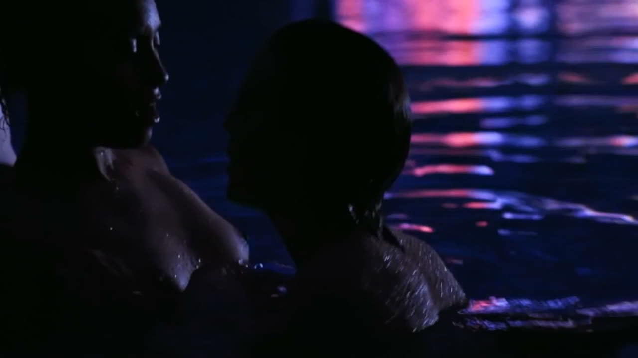 Paula Knupling, Tala Gouveia nude scene in Heute oder morgen Paula Knupling, Tala Gouveia nude scene in Heute oder morgen