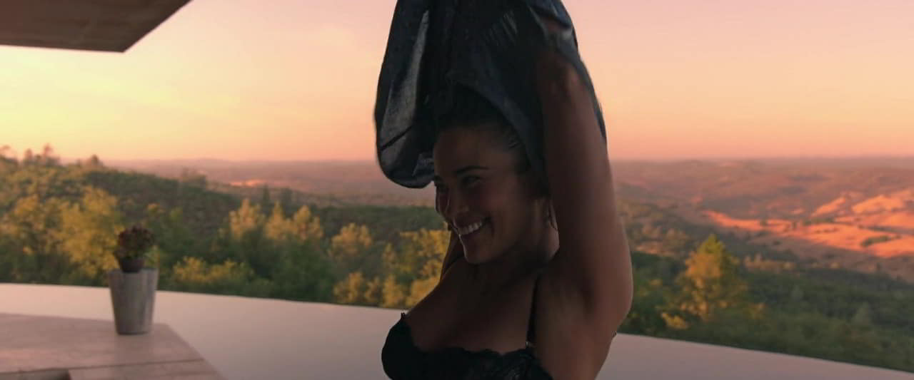 Paula Patton topless Traffik Paula Patton topless Traffik