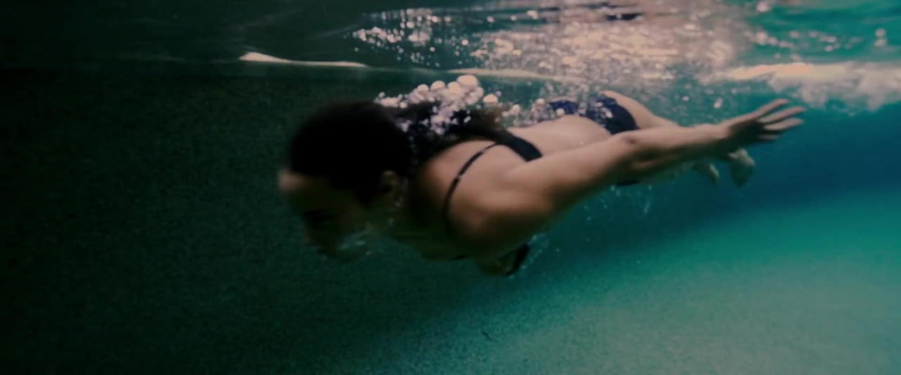Paula Patton bare butt in Traffik Paula Patton bare butt in Traffik