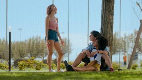 Rebecca Coco Edogamhe Sexy Amanda Campana Sexy Summertime S01E01 2020 16