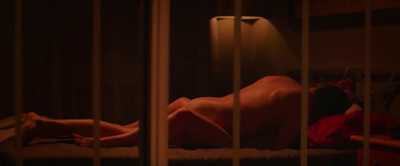 Sarah nude scene in Megan Allouch Nude, Adele Wismes Sexy - Ames soeurs Sarah nude scene in Megan Allouch Nude, Adele Wismes Sexy - Ames soeurs