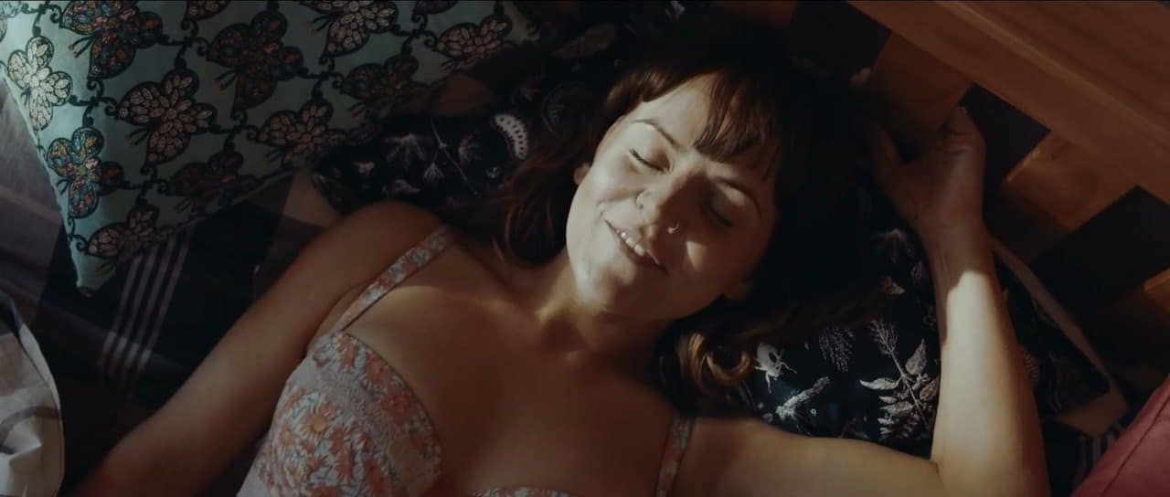 Sophie Allen nude scene in Love Is Blind Sophie Allen nude scene in Love Is Blind