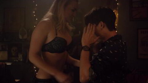 Sophie Faulkenberry Sexy Alex Strangelove 2018 1