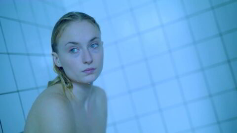Sophie Turner Sexy Survive S01E01 2020 3