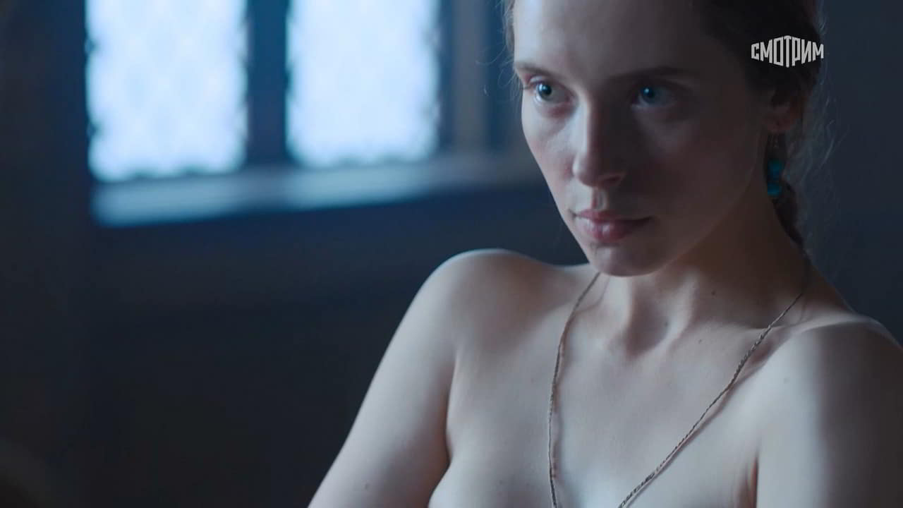 Tatyana Lyalina cleavage movie scene 2020 Tatyana Lyalina cleavage movie scene 2020