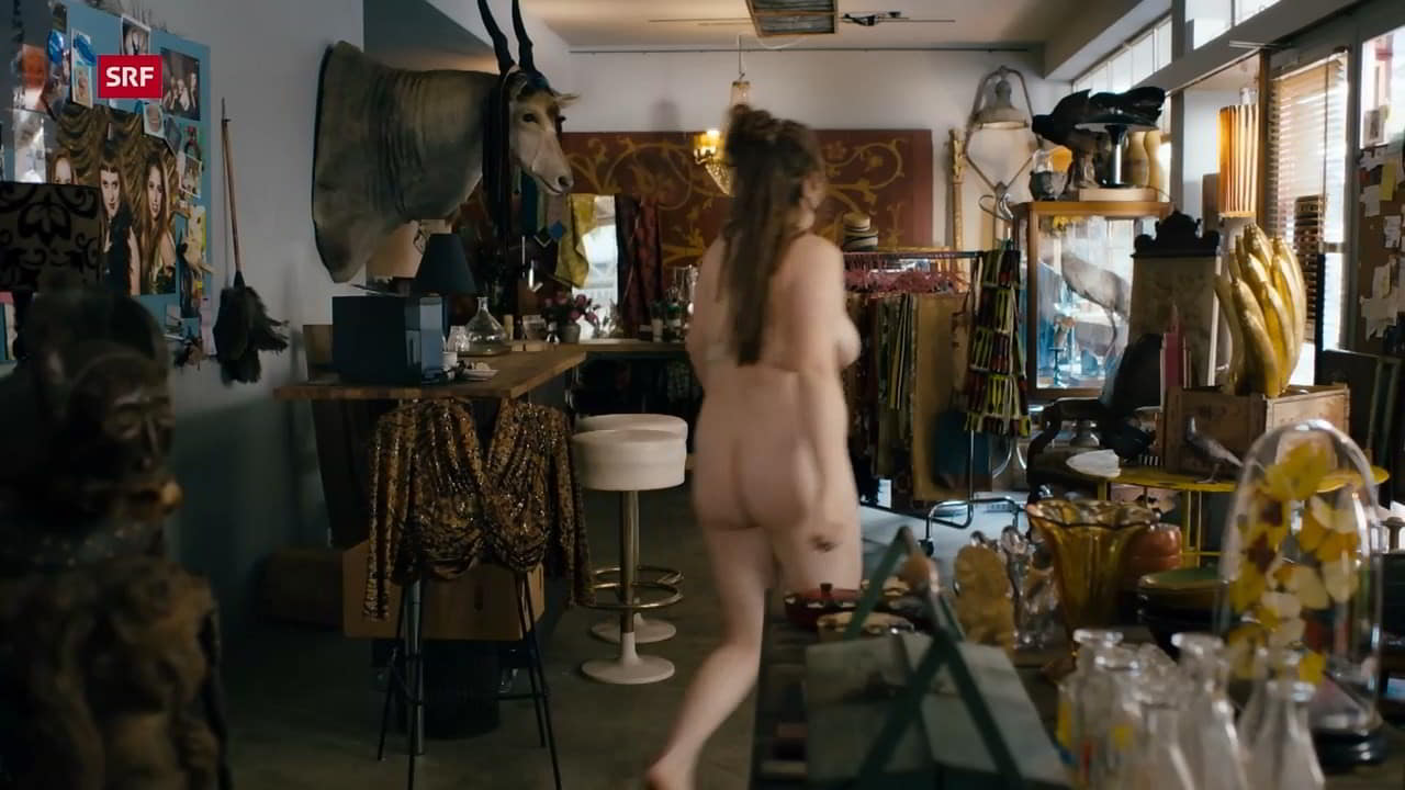 Vera Fluck, Barblin Leggio cleavage movie scene 2019 Vera Fluck, Barblin Leggio cleavage movie scene 2019
