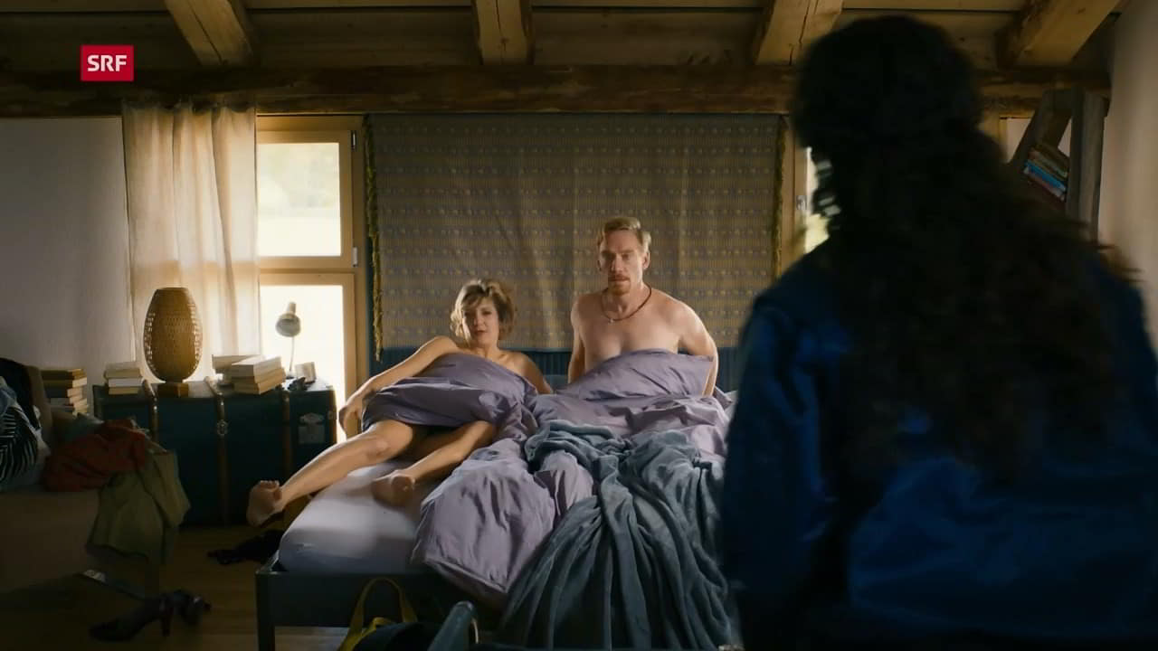 Vera Fluck, Barblin Leggio cleavage movie scene 2019 Vera Fluck, Barblin Leggio cleavage movie scene 2019