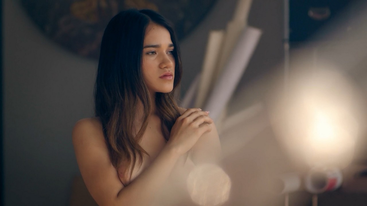 Aislinn Derbez cleavage movie scene 2019 Aislinn Derbez cleavage movie scene 2019