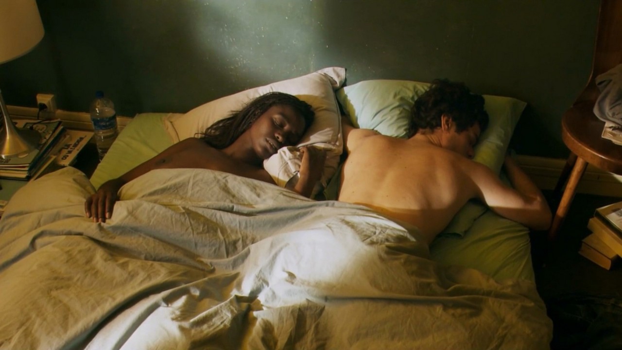 Aissa Maiga nude scene in Les poupees russes Aissa Maiga nude scene in Les poupees russes