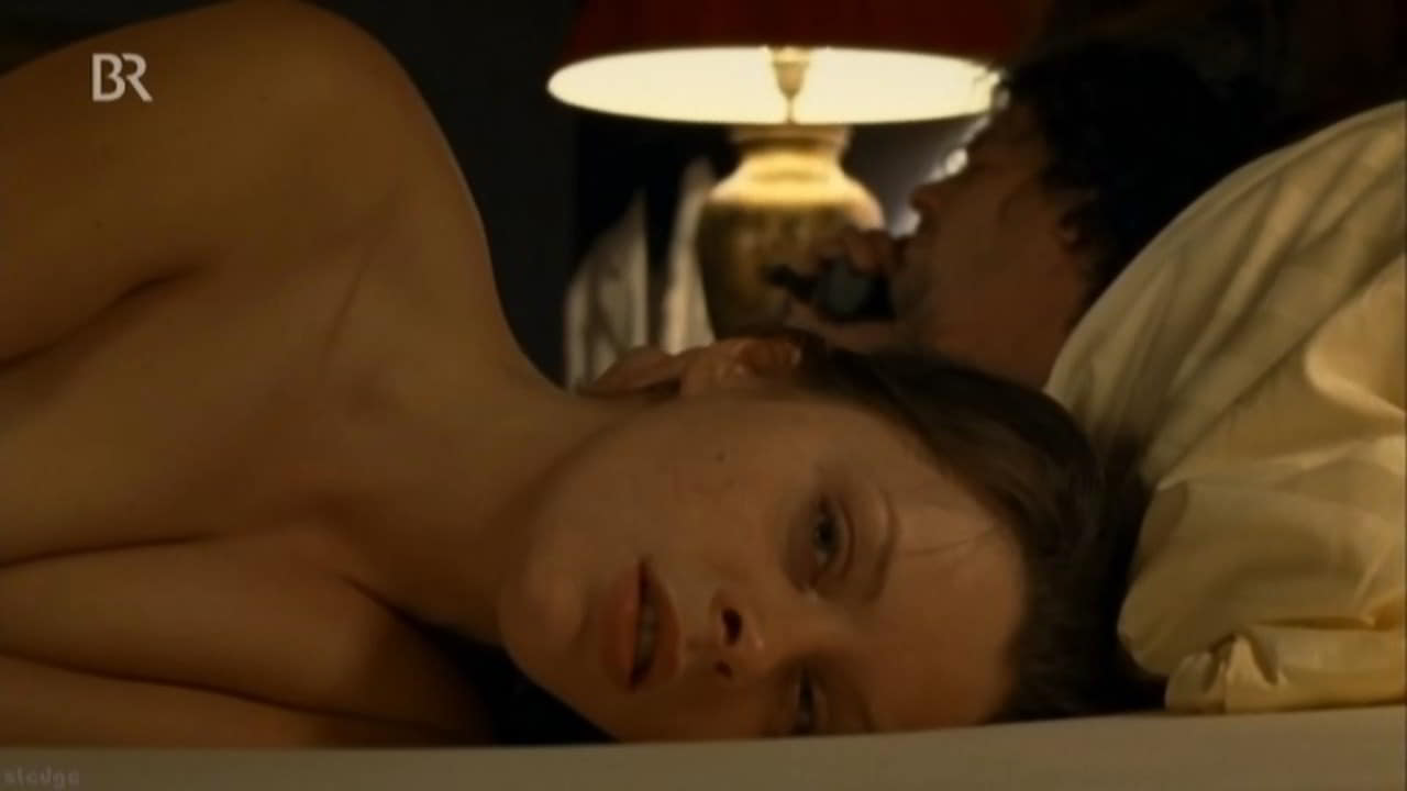 Alma Leiberg cleavage movie scene 2005 Alma Leiberg cleavage movie scene 2005