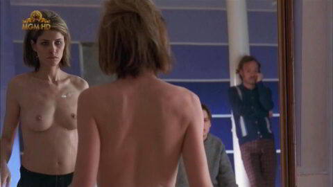Amanda Peet Nude Igby Goes Down 2002 2