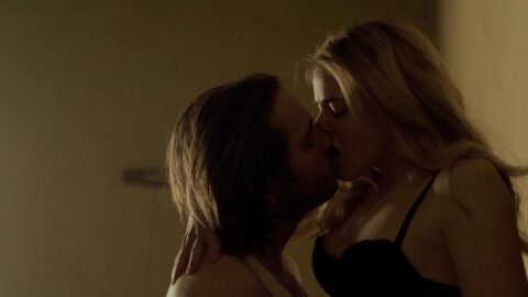 Amanda Schull Sexy 12 Monkeys S02E12 2016 1