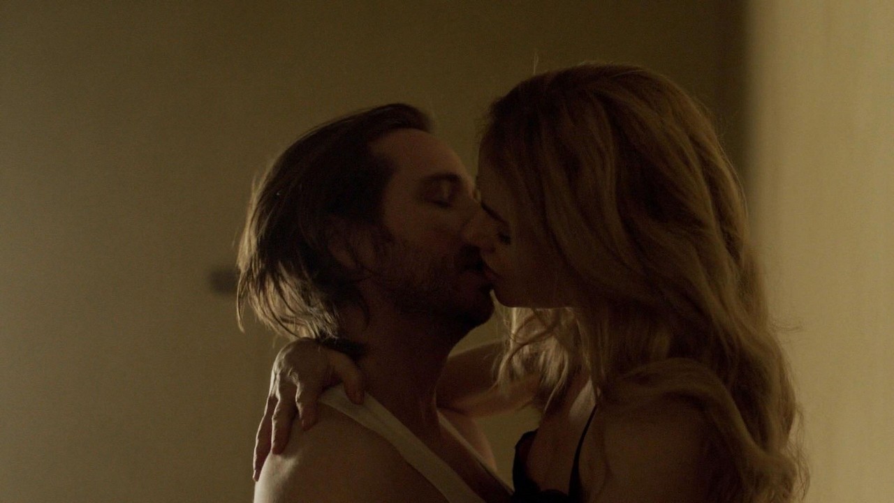 Amanda Schull cleavage movie scene 2016 Amanda Schull cleavage movie scene 2016