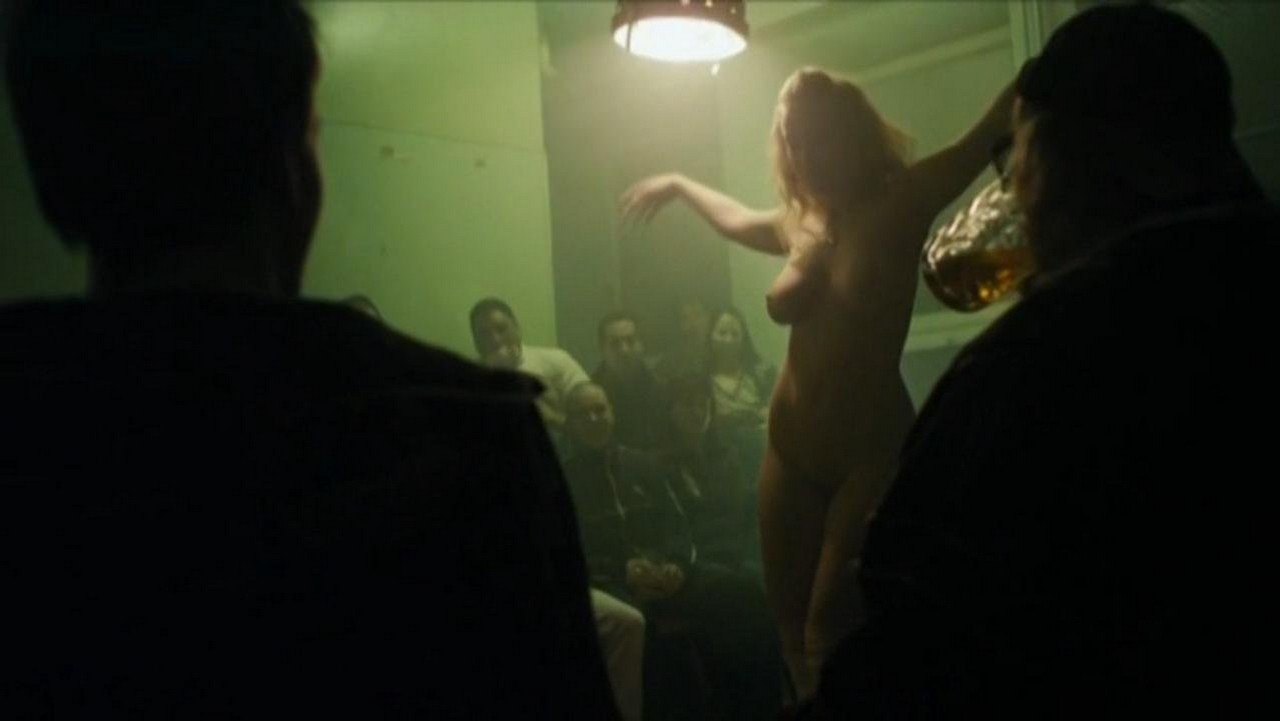 Aneta Krejcikova nude scene in Poupata Aneta Krejcikova nude scene in Poupata