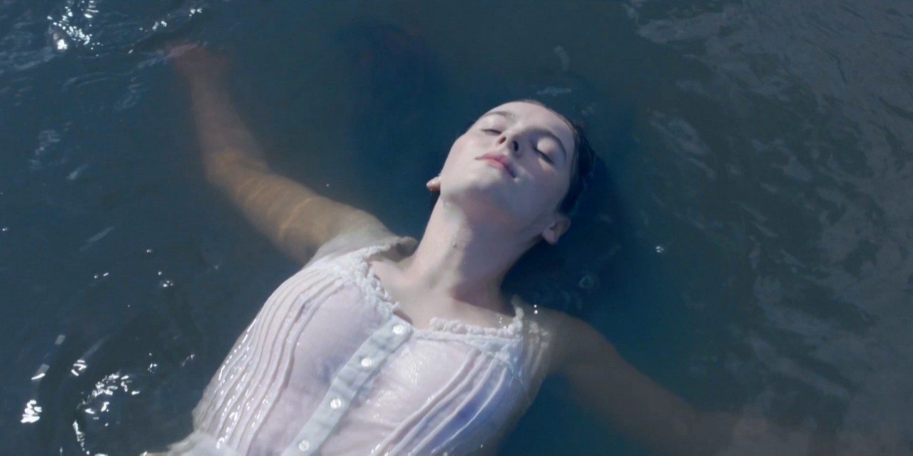 Ann Skelly bare butt in Death and Nightingales - S01E01 Ann Skelly bare butt in Death and Nightingales - S01E01