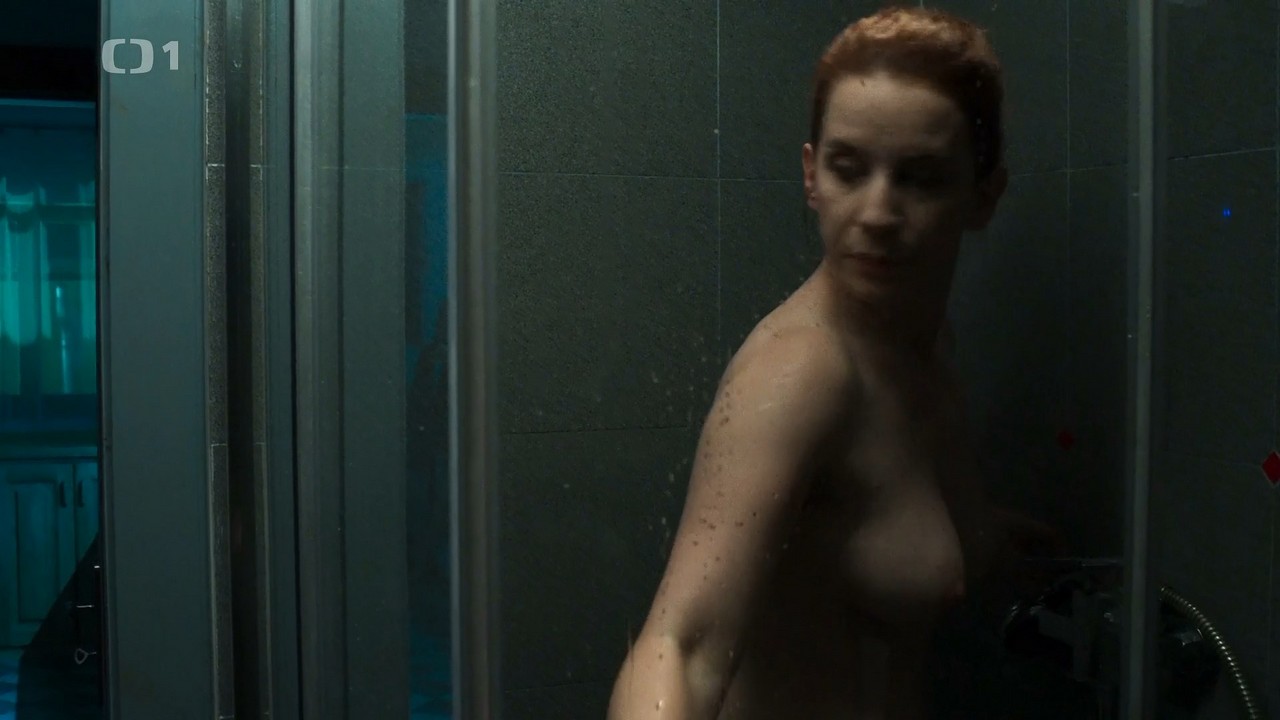 Anna Fixova bare butt in Vysoka hra - S01E02 Anna Fixova bare butt in Vysoka hra - S01E02