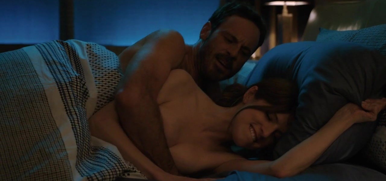 Anna Kendrick bare butt in Love Life - S01E02 Anna Kendrick bare butt in Love Life - S01E02