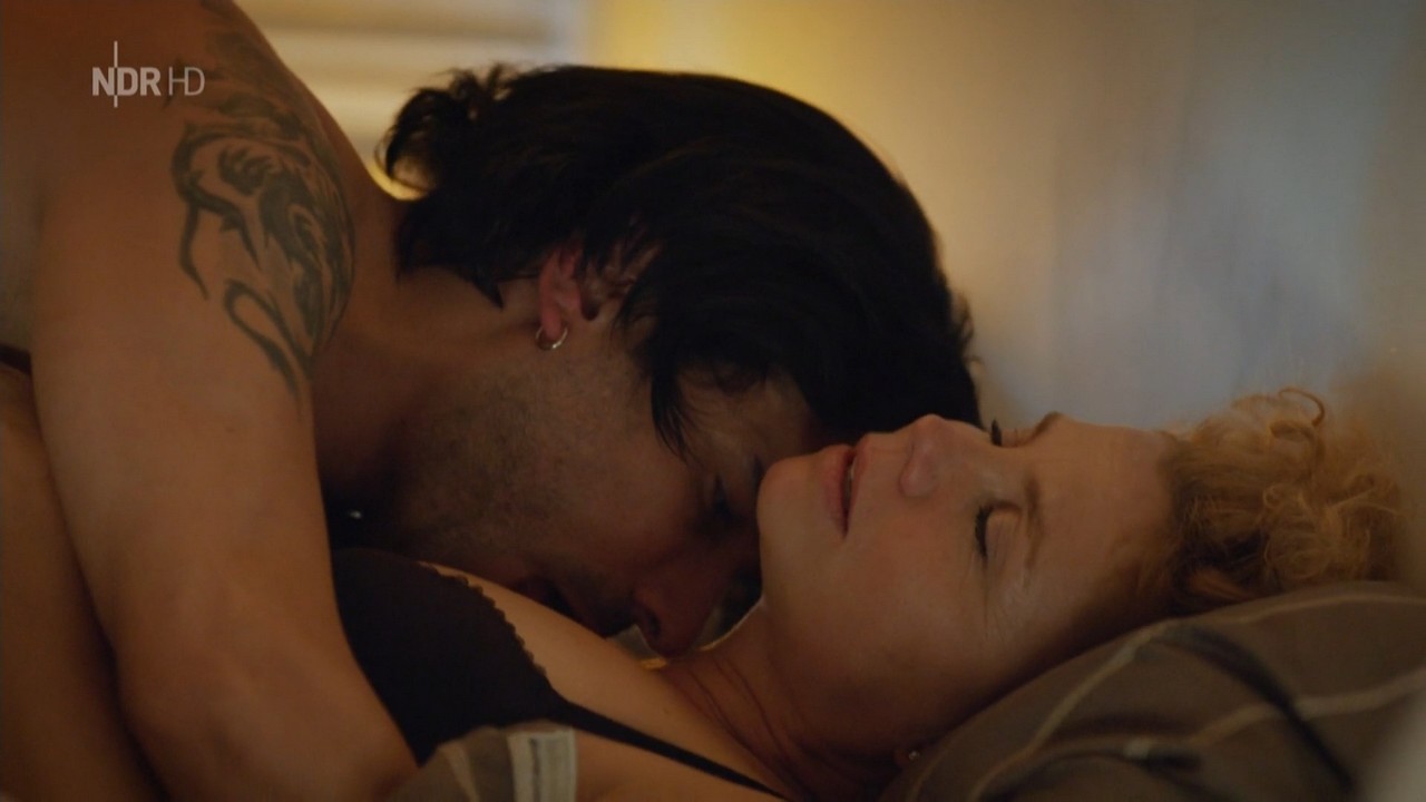 Annette Frier nude scene in Sophie kocht Annette Frier nude scene in Sophie kocht