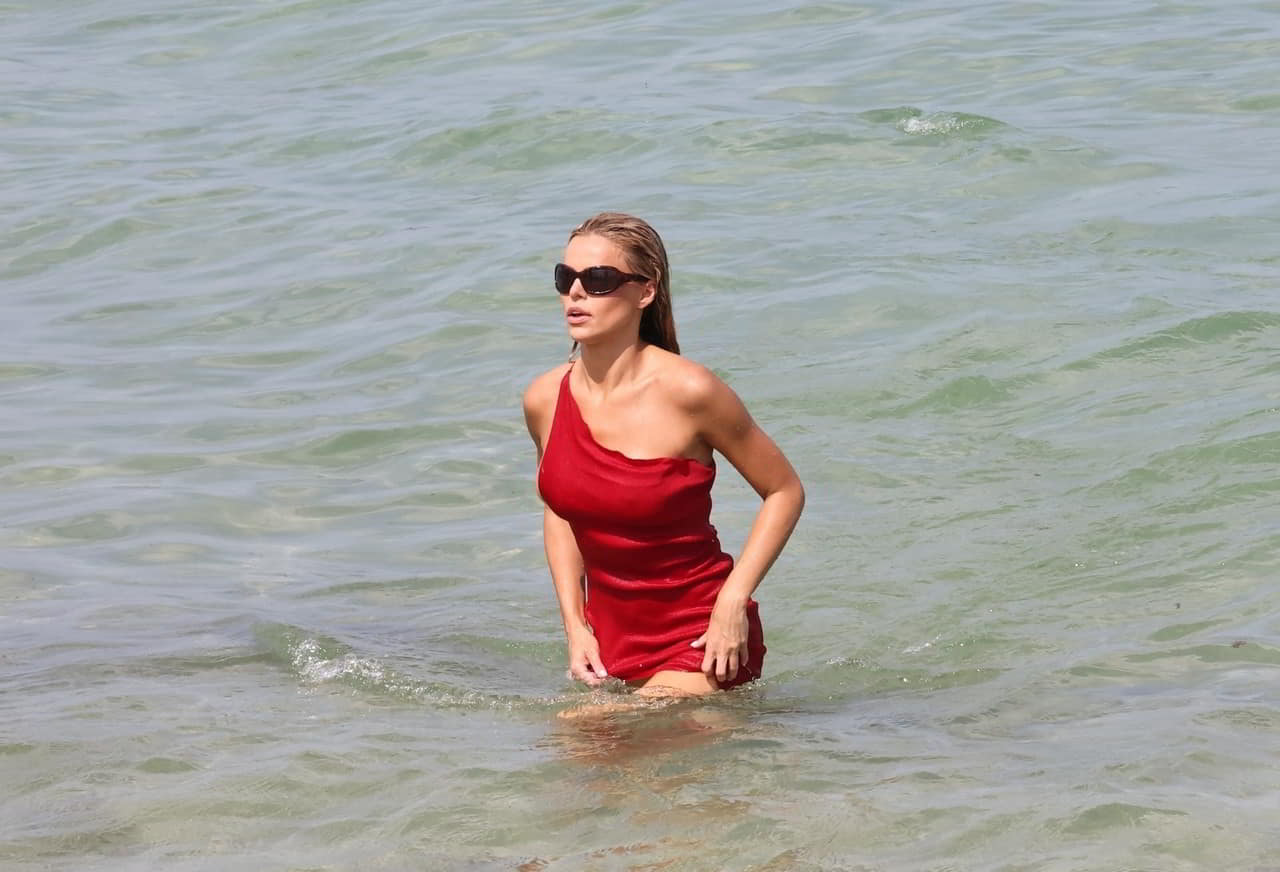 Brooks Nader Boob Slip While Filming “Love Thy Nader” at Miami Beach Event, May 2026 nude scene Brooks Nader Boob Slip While Filming “Love Thy Nader” at Miami Beach Event, May 2026 nude scene