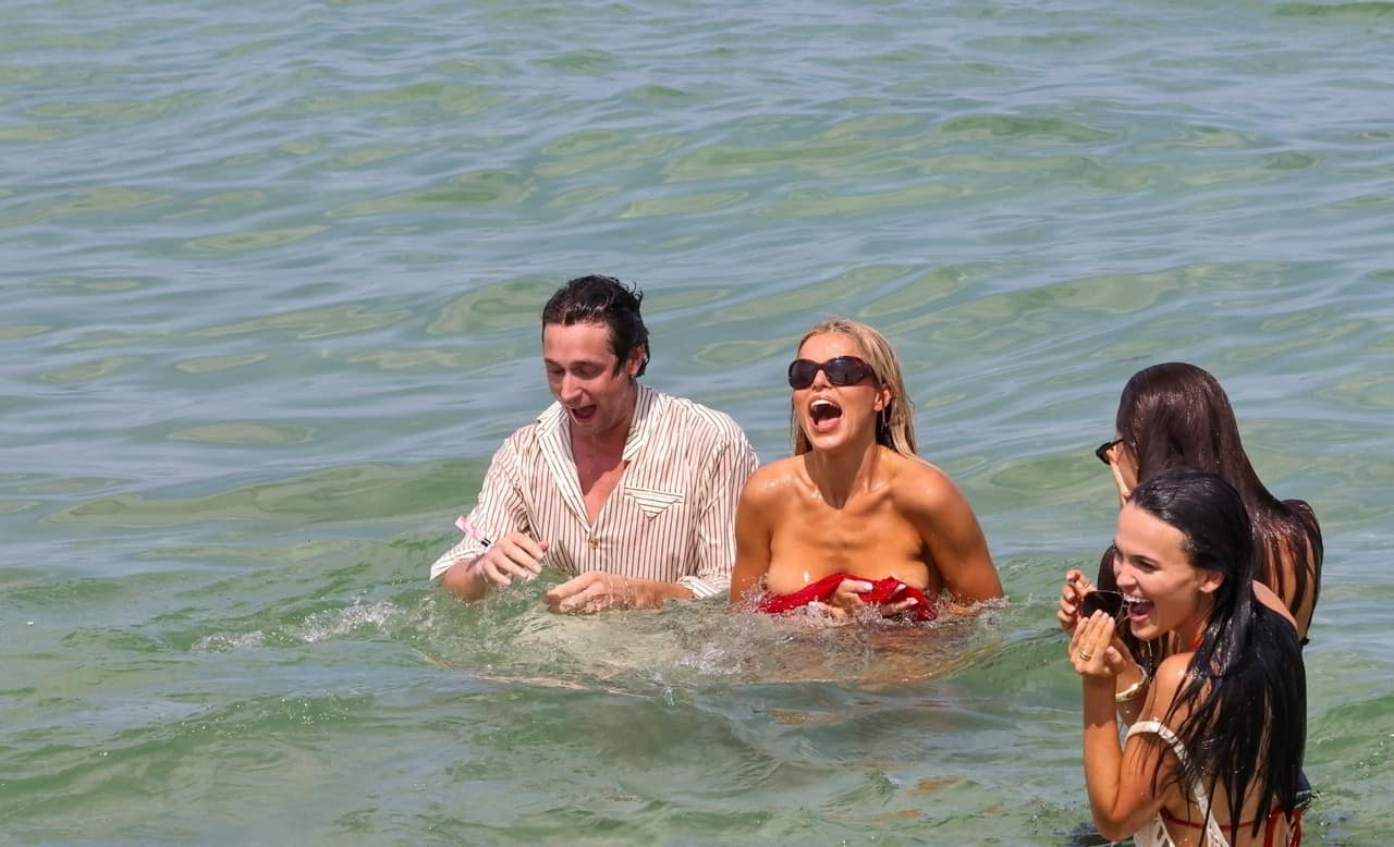 Brooks Nader Boob Slip While Filming “Love Thy Nader” at Miami Beach Event, May 2026 topless picture Brooks Nader Boob Slip While Filming “Love Thy Nader” at Miami Beach Event, May 2026 topless picture