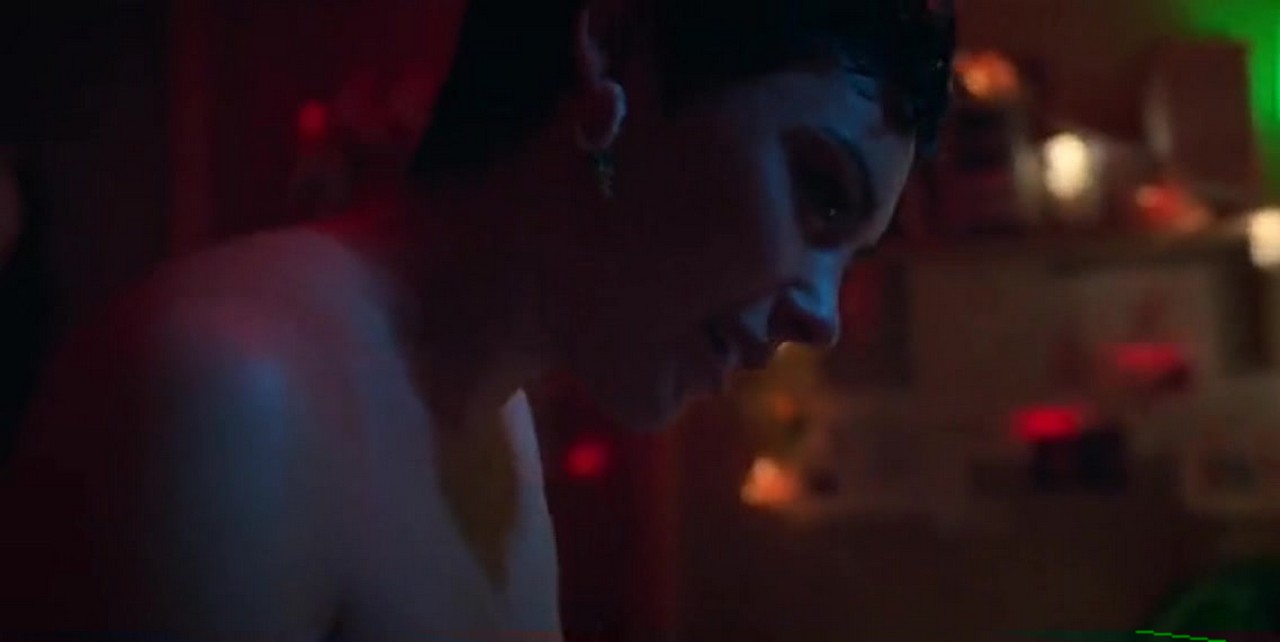 Carla Diaz bare butt in Elite - S04E02 Carla Diaz bare butt in Elite - S04E02