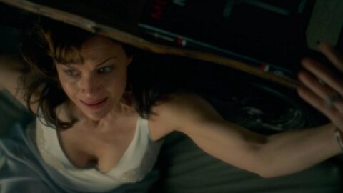 Carla Gugino Sexy Geralds Game 2017 2