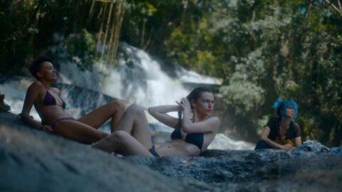 Carol Abras Sexy The Forgotten Valley Vale dos Esquecidos S01E01 2022 4