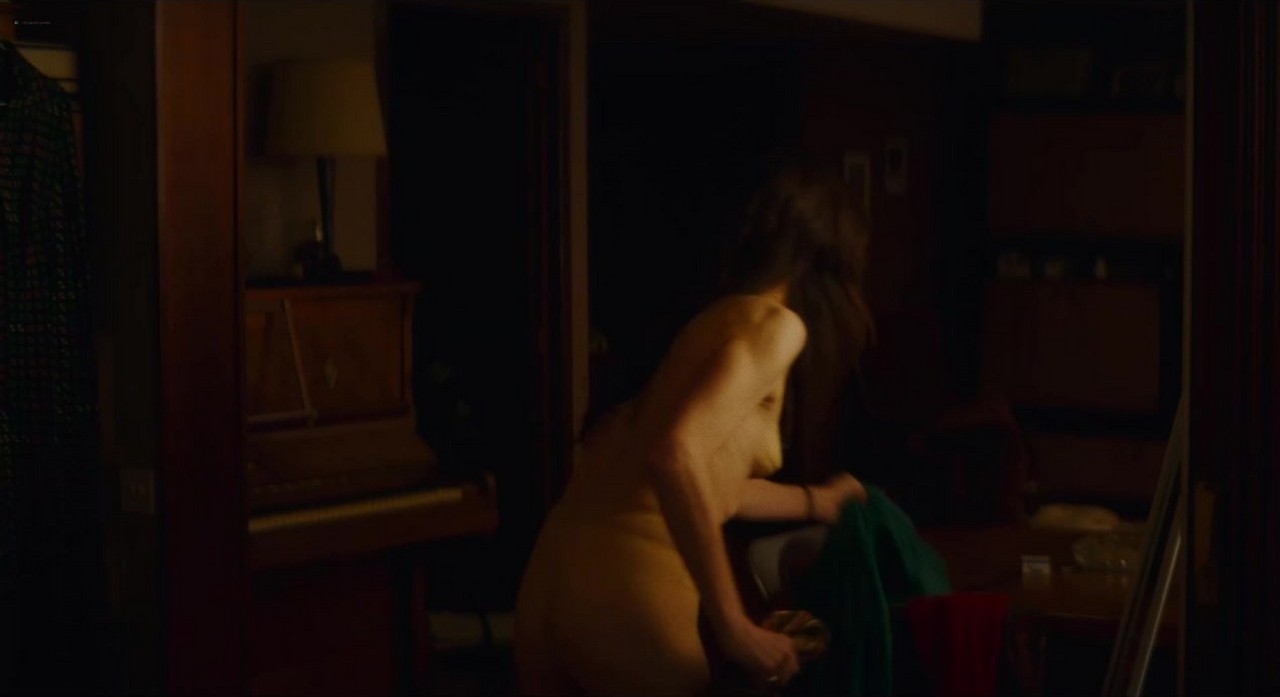 Charlotte Gainsbourg, Noée Abita topless The Passengers of the Night Charlotte Gainsbourg, Noée Abita topless The Passengers of the Night
