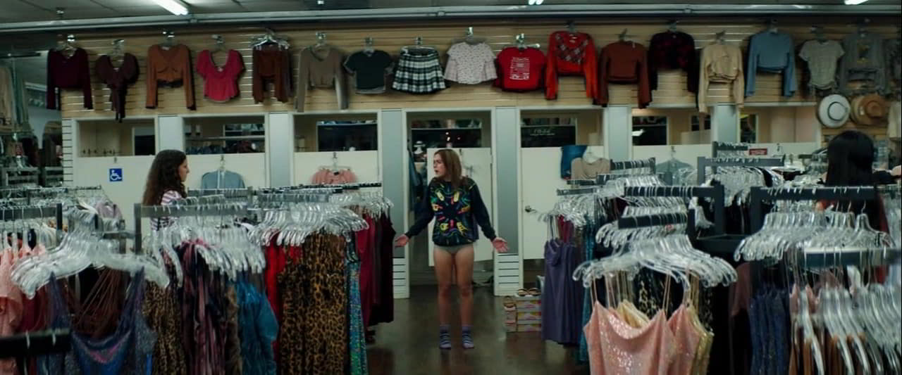 Chloe Rose Robertson, Amanda Jones, Kiernan Shipka bare butt in Wildflower Chloe Rose Robertson, Amanda Jones, Kiernan Shipka bare butt in Wildflower