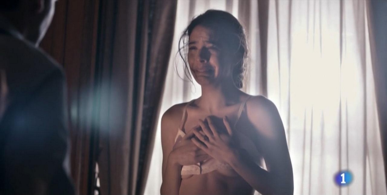 Claudia Traisac bare butt in La Sonata Del Silencio - S01E07 Claudia Traisac bare butt in La Sonata Del Silencio - S01E07