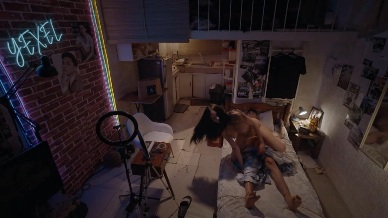 Cloe Barretto nude scene in The Influencer Cloe Barretto nude scene in The Influencer