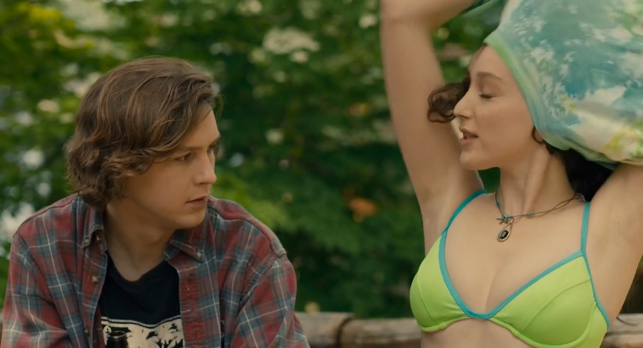 Danielle Campbell, Isabelle Phillips nude scene in Being Frank Danielle Campbell, Isabelle Phillips nude scene in Being Frank