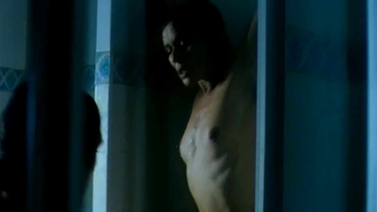 Delphine Chaneac, Christine Boisson bare butt in In extremis Delphine Chaneac, Christine Boisson bare butt in In extremis