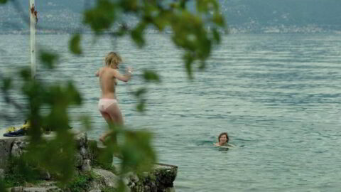 Diane Rouxel Nude Emmanuelle Devos Sexy Moka 2016 2