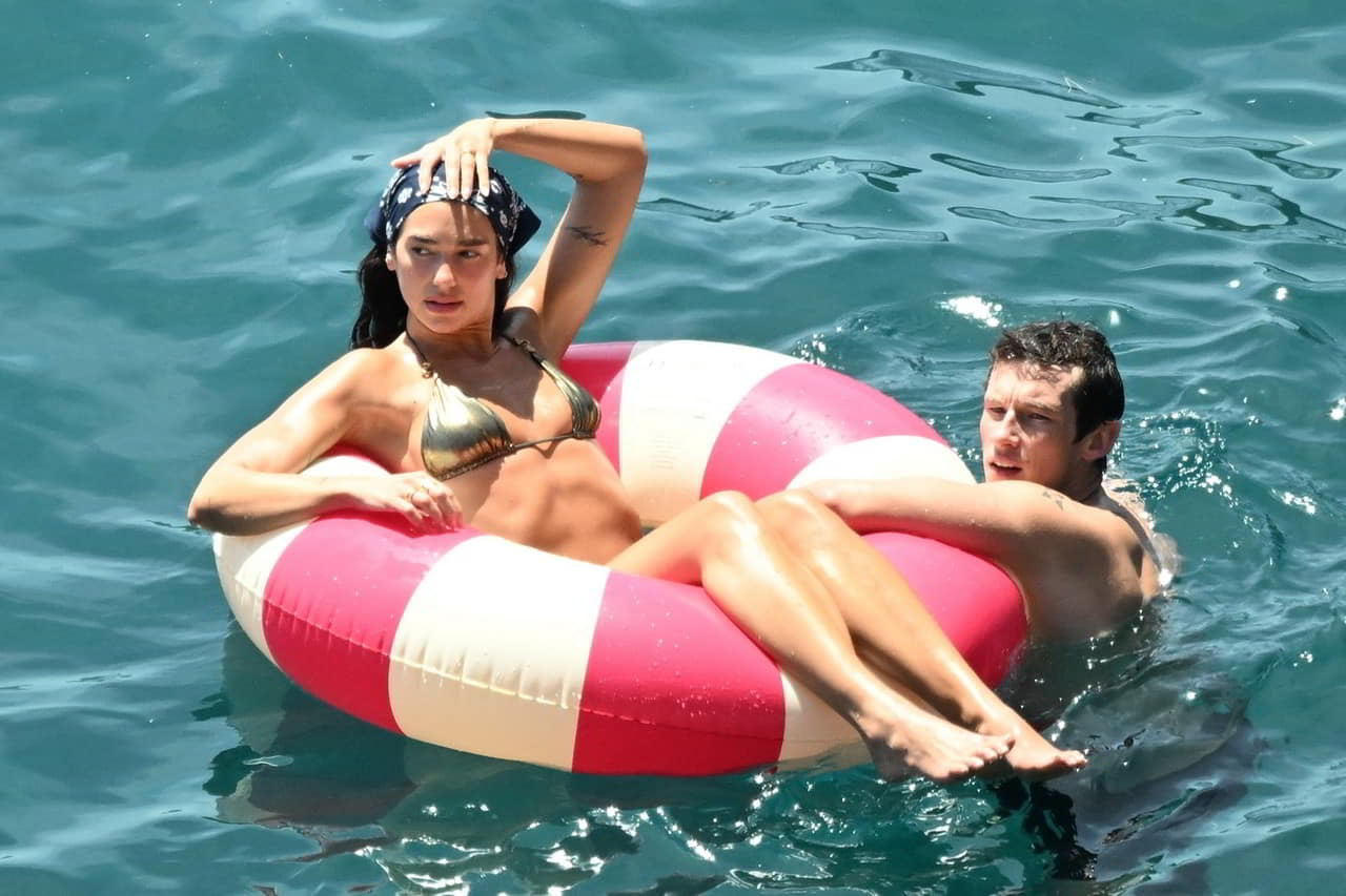Dua Lipa Gets Fingered By The Pool in a Tiny Golden Bikini nude scene Dua Lipa Gets Fingered By The Pool in a Tiny Golden Bikini nude scene