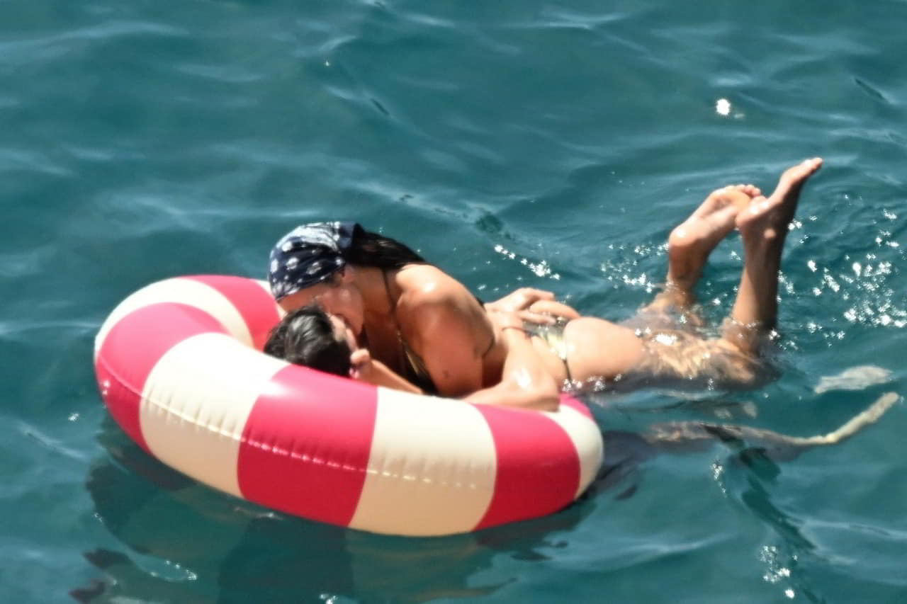 Dua Lipa Gets Fingered By The Pool in a Tiny Golden Bikini nude scene Dua Lipa Gets Fingered By The Pool in a Tiny Golden Bikini nude scene