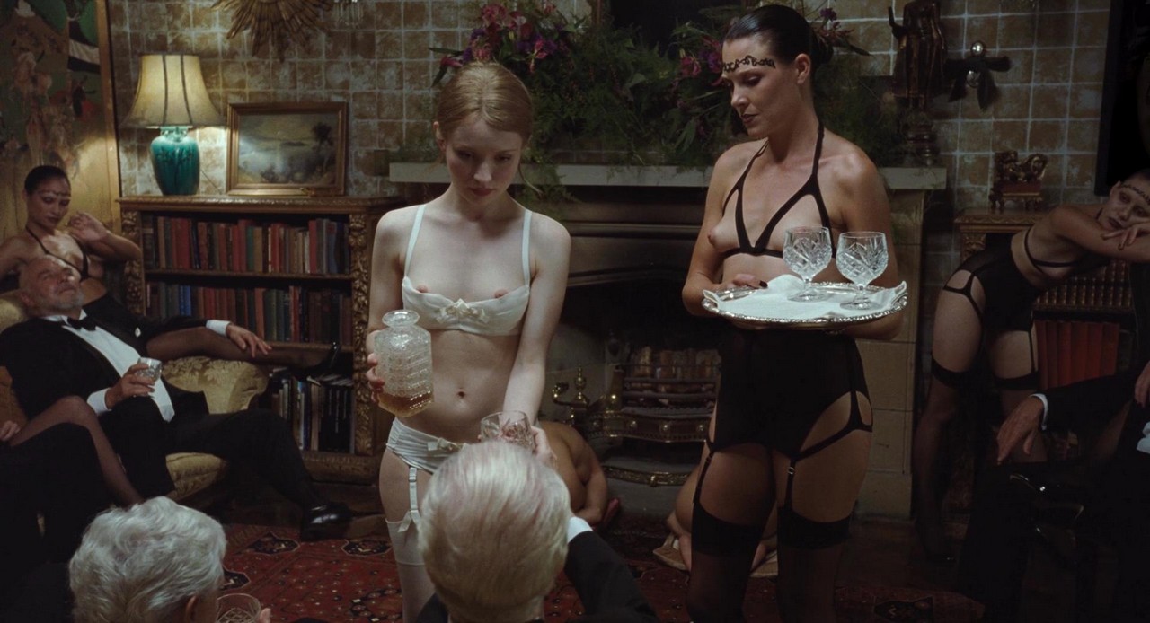 Emily Browning bare butt in Sleeping Beauty Emily Browning bare butt in Sleeping Beauty