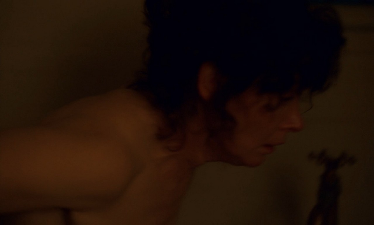 Essie Davis bare butt in Guillermo del Toro's Cabinet of Curiosities - S01E08 Essie Davis bare butt in Guillermo del Toro's Cabinet of Curiosities - S01E08