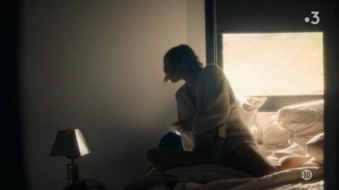 Fauve Hautot Sexy Meurtres En Berry 2021 4