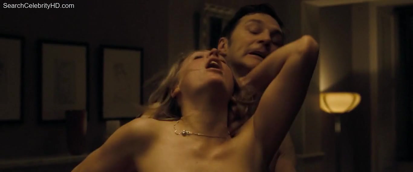 Flora Montgomery topless Basic Instinct 2 Flora Montgomery topless Basic Instinct 2