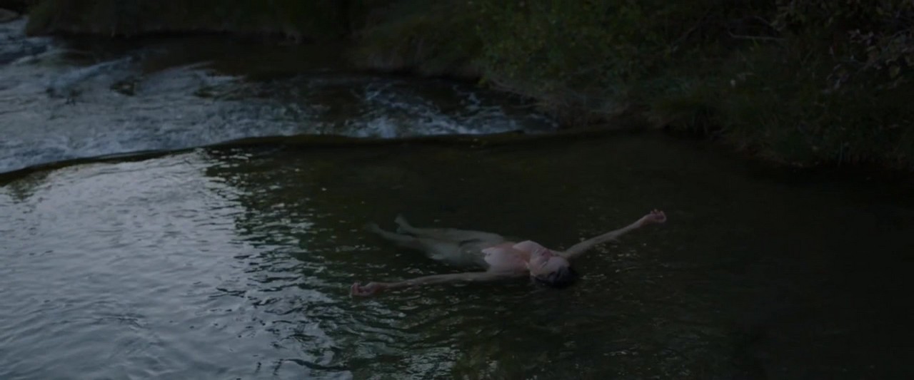 Frances McDormand bare butt in Nomadland Frances McDormand bare butt in Nomadland