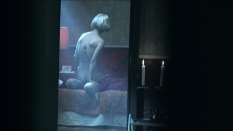 Frederikke Dahl Hansen Nude Bundfaeldet 2015 1