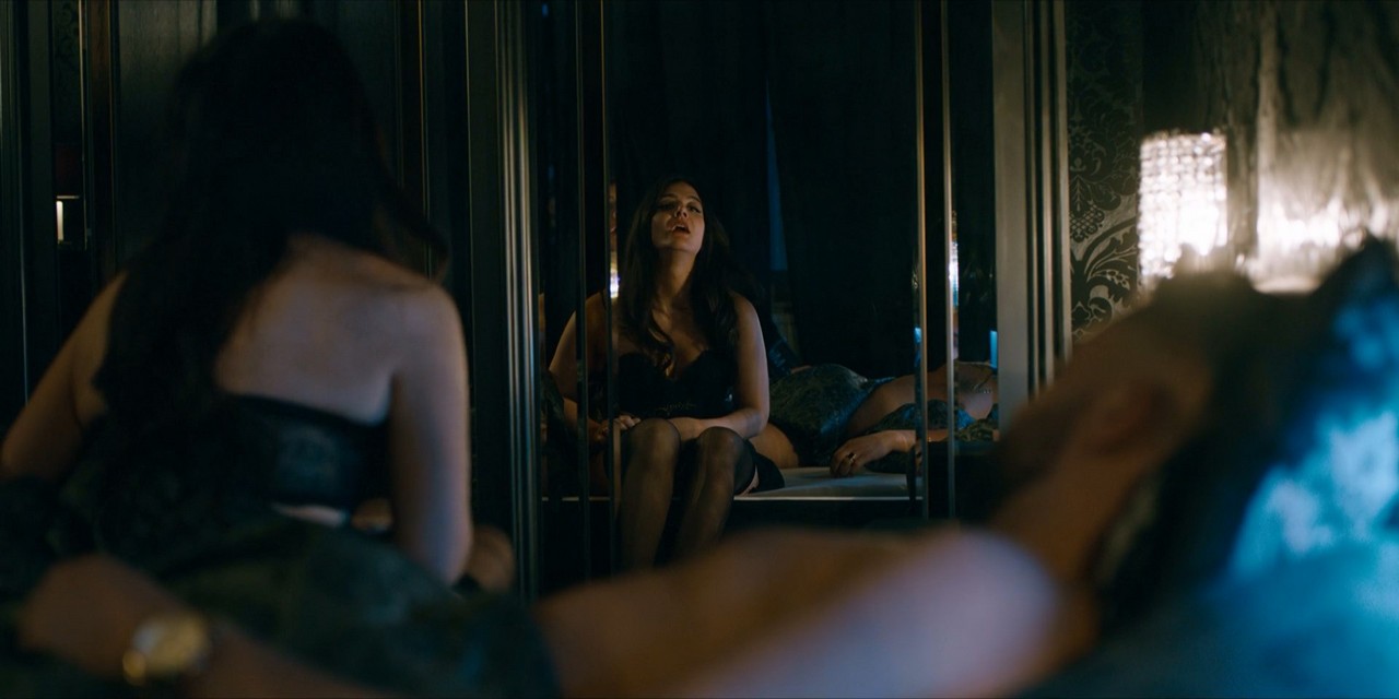 Giannina Erfany cleavage movie scene 2018 Giannina Erfany cleavage movie scene 2018