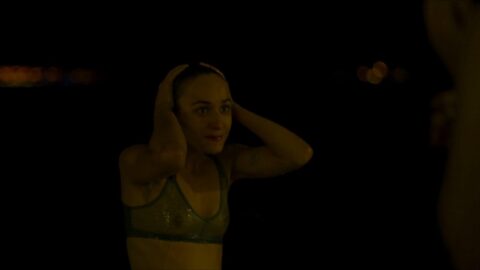 Isaline Prevost Sexy La vie devant S01E02 2022 1