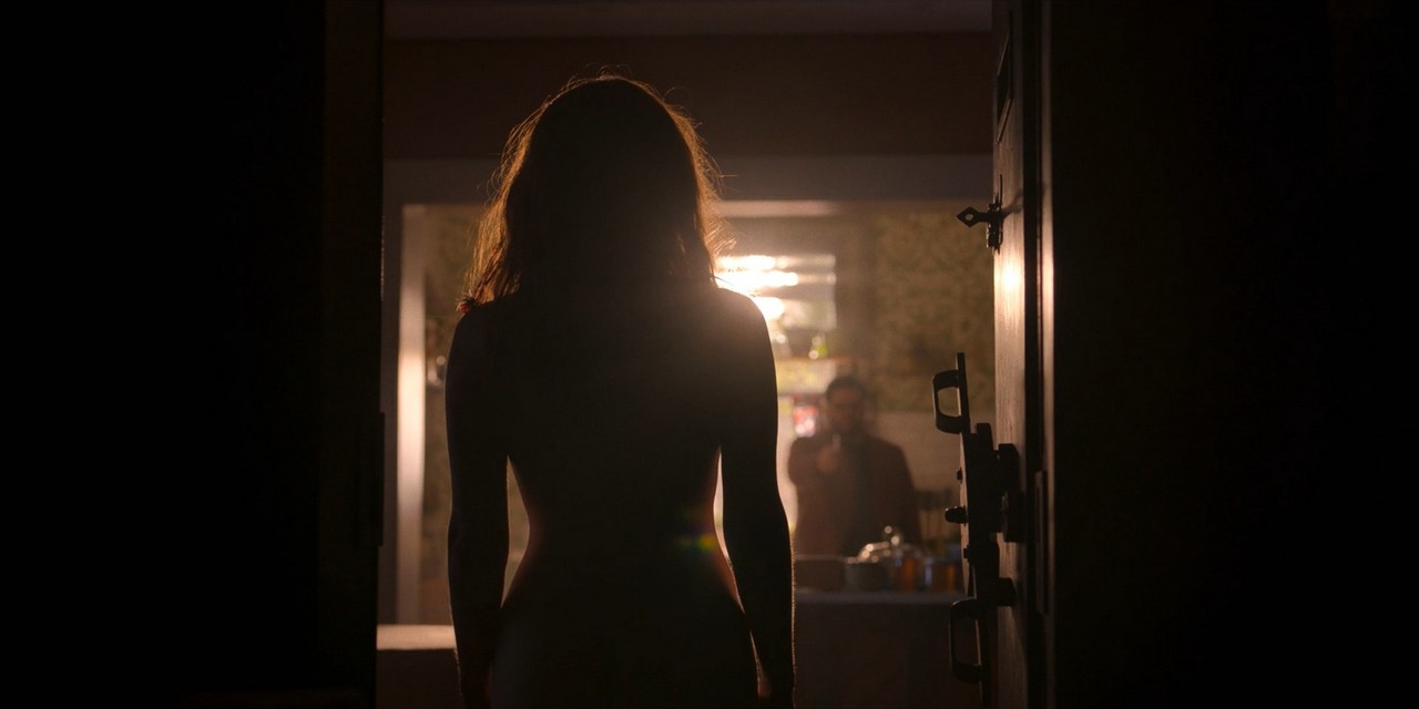 Isla Fisher nude scene in Wolf Like Me - S01E01-E03-E05-E06 Isla Fisher nude scene in Wolf Like Me - S01E01-E03-E05-E06
