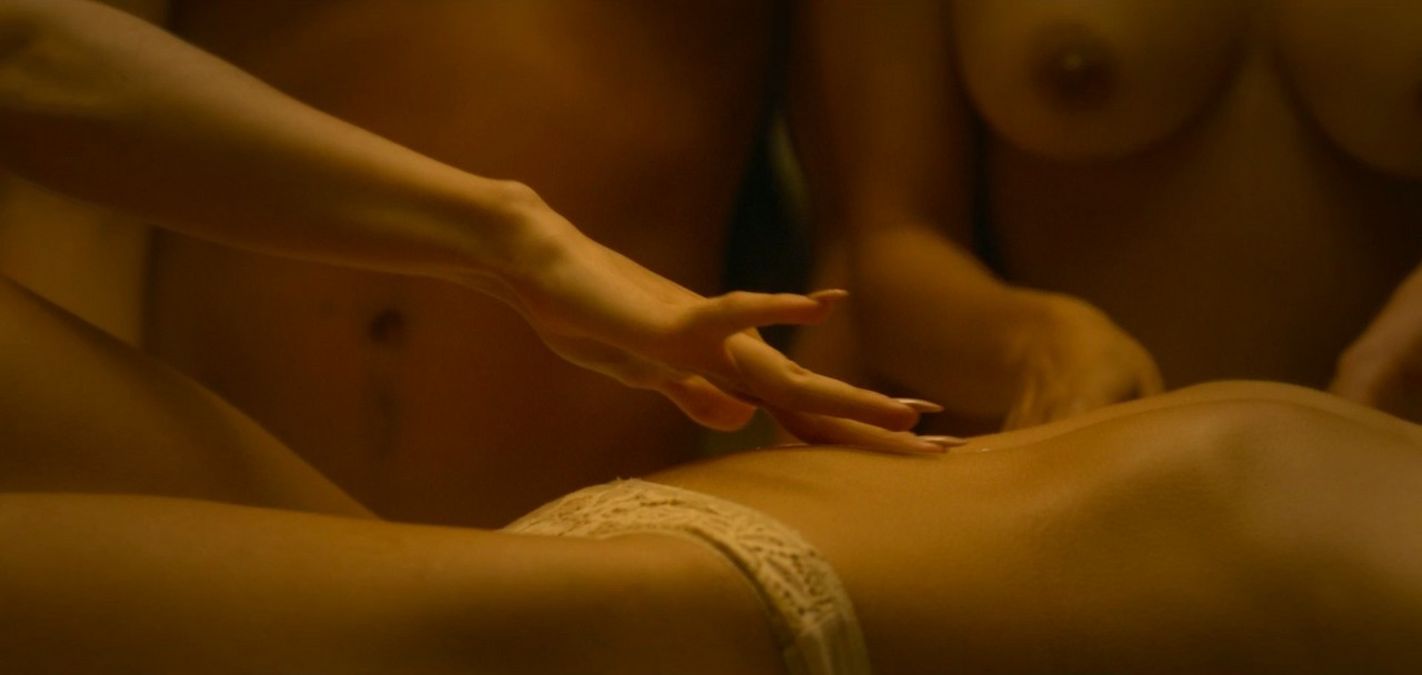 Johanna Wallmeier, Marta Milans, Laura Haddock topless White Lines - S01E01-10 Johanna Wallmeier, Marta Milans, Laura Haddock topless White Lines - S01E01-10