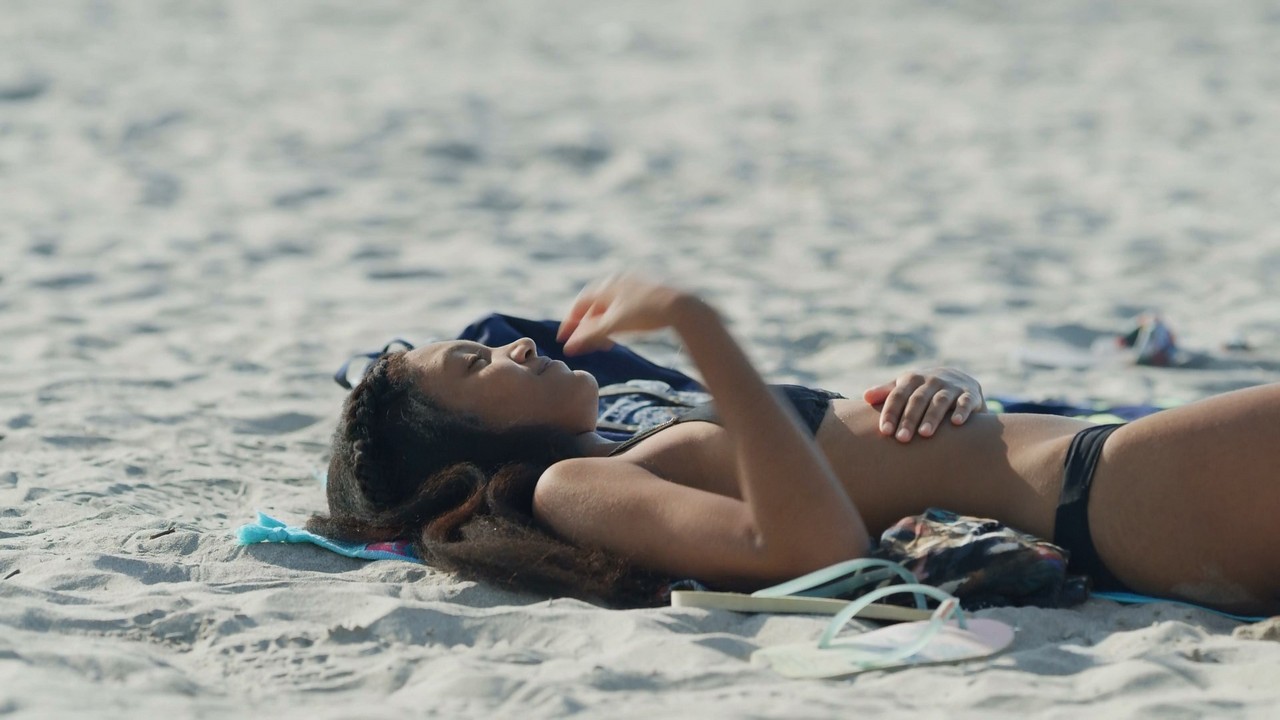 Jordan Kristine Seamon, Beatrice Barichella, Francesca Scorsese cleavage movie scene 2020 Jordan Kristine Seamon, Beatrice Barichella, Francesca Scorsese cleavage movie scene 2020
