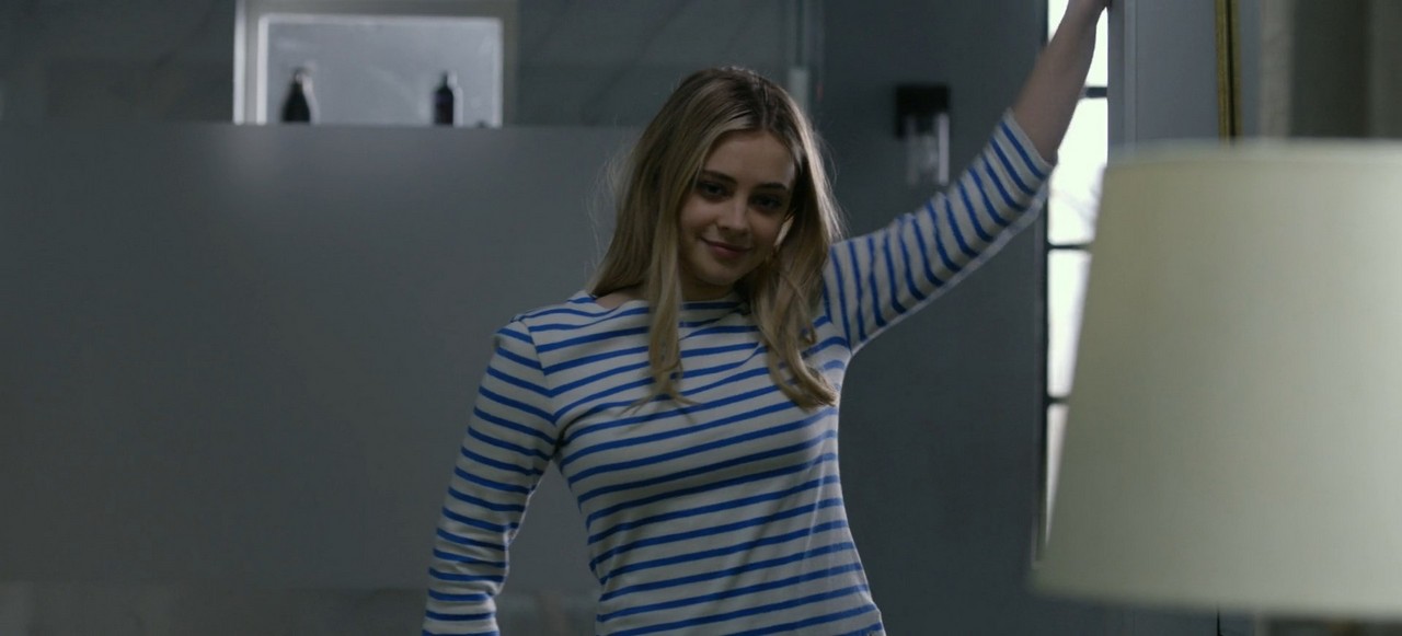 Josephine Langford bare butt in After We Fell Josephine Langford bare butt in After We Fell