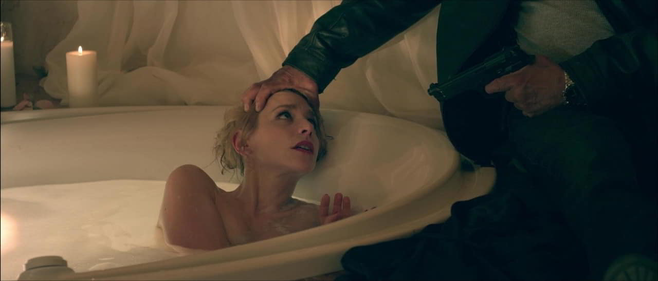 Julia Dietze bare butt in Bullet Julia Dietze bare butt in Bullet