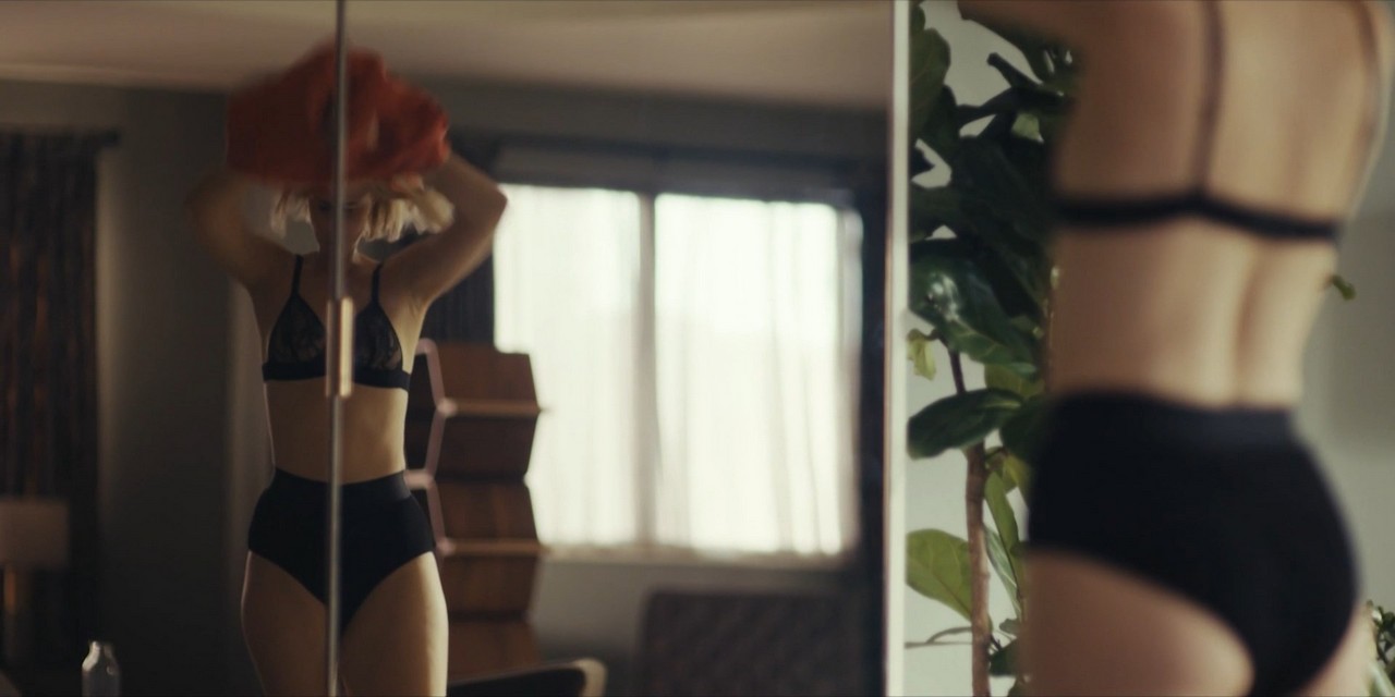 Julia Goldani Telles nude scene in The Girlfriend Experience - S03E02 Julia Goldani Telles nude scene in The Girlfriend Experience - S03E02